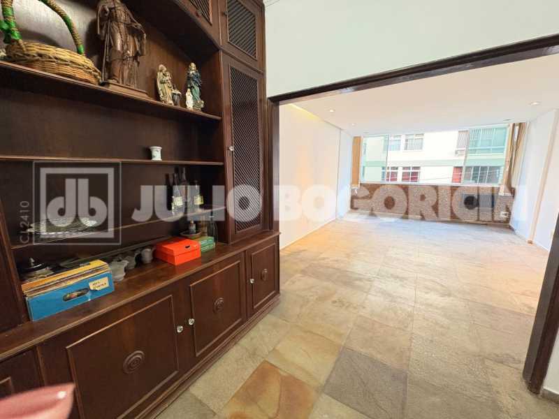 WhatsApp Image 2025-08-20 at 1 - 1