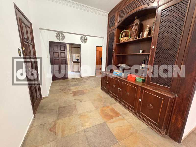 WhatsApp Image 2025-08-20 at 1 - 5