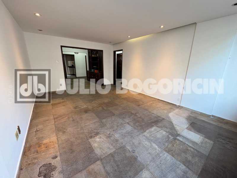 WhatsApp Image 2025-08-20 at 1 - 9