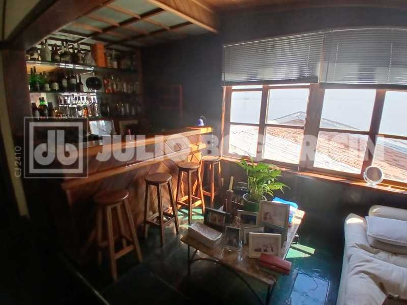 2185cb6d-6ab5-4abf-af09-cb2cfe - 19