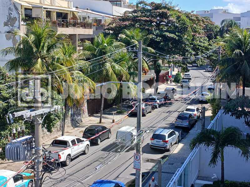 fa769bda-fbe5-4631-903a-6e8132 - 39