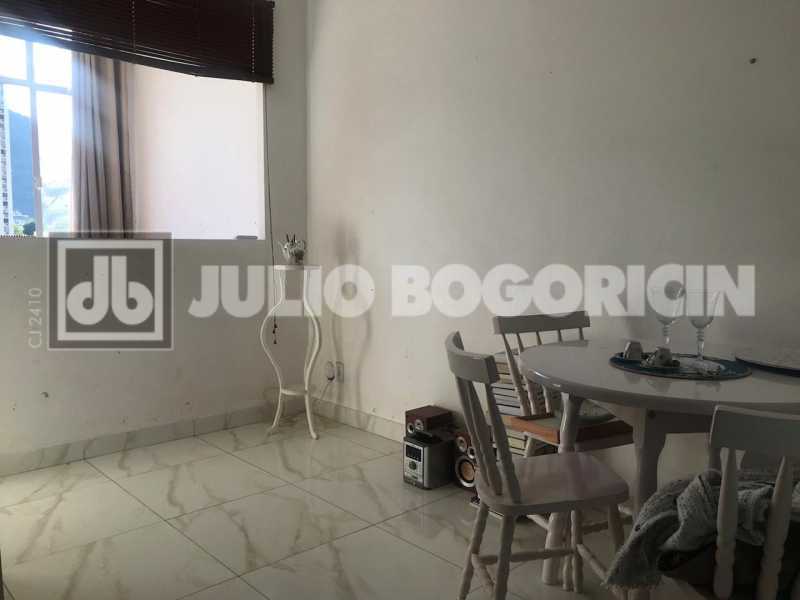 Conheça 5. do imóvel - Laranjeiras Conjugado dividido sala e quarto reformado fundos silencioso andar alto portaria 24hs - JBF16815 - 5 5. - 5