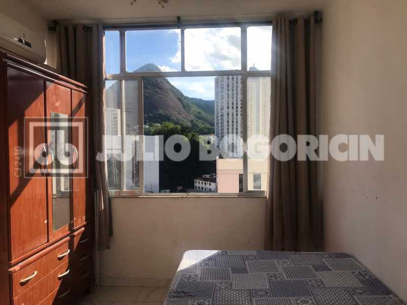 Conheça 11. do imóvel - Laranjeiras Conjugado dividido sala e quarto reformado fundos silencioso andar alto portaria 24hs - JBF16815 - 11 11. - 11