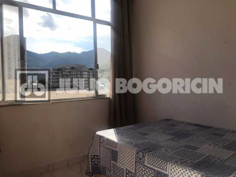 Conheça 13. do imóvel - Laranjeiras Conjugado dividido sala e quarto reformado fundos silencioso andar alto portaria 24hs - JBF16815 - 13 13. - 13