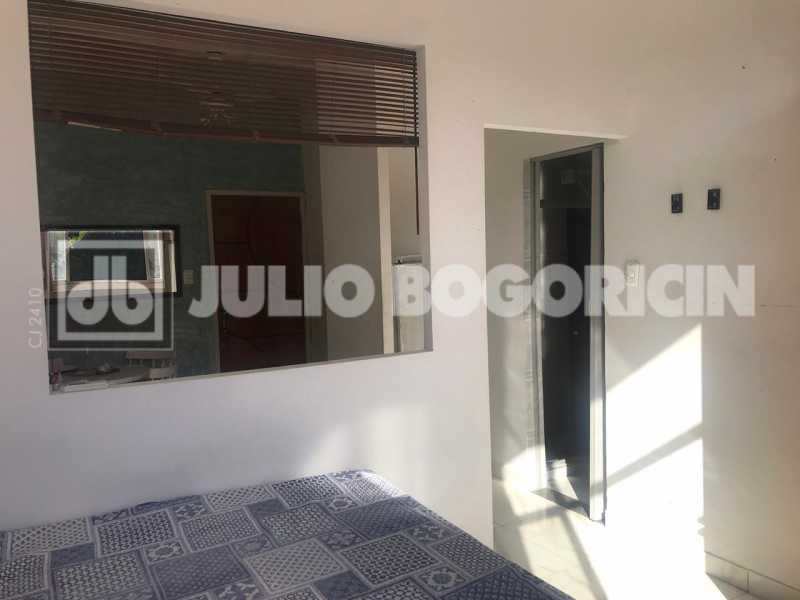 Conheça 17. do imóvel - Laranjeiras Conjugado dividido sala e quarto reformado fundos silencioso andar alto portaria 24hs - JBF16815 - 17 17. - 17