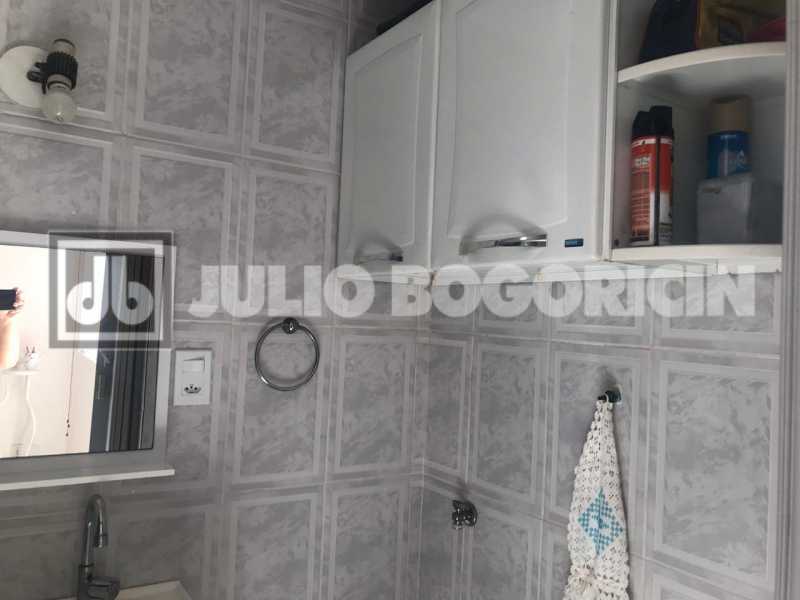 Conheça 20. do imóvel - Laranjeiras Conjugado dividido sala e quarto reformado fundos silencioso andar alto portaria 24hs - JBF16815 - 20 20. - 20