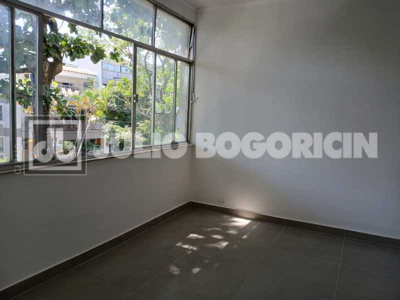 af30f640-37a9-4454-a4fa-b2e73b - 19