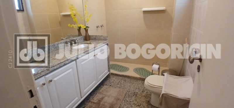 0a5cc8dd-12b1-4f34-acdd-bf7797 - 40