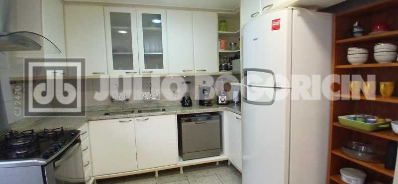 8bd5a069-bcad-4d71-874e-b6cfb4 - 17