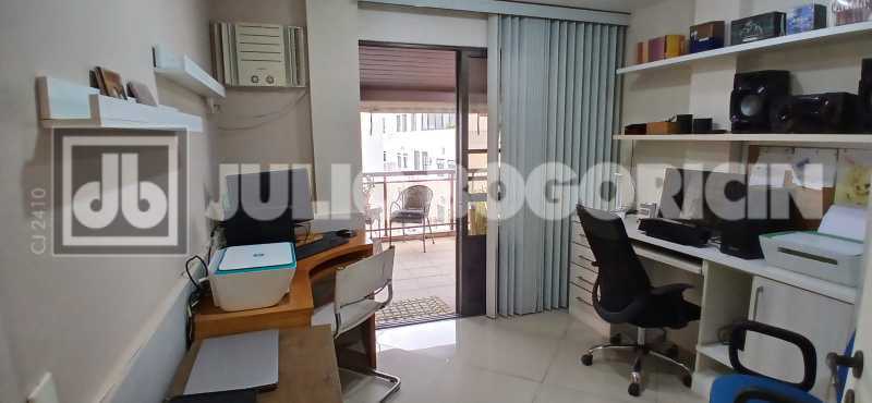 c2b6f892-88a7-447b-b422-de44dc - 19