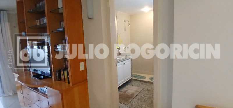 cad0af81-3472-401a-a7d1-148599 - 39