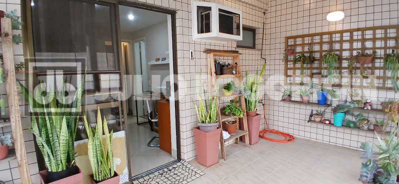 e6abe9b4-2eb9-4a98-bd9c-b13f13 - 22