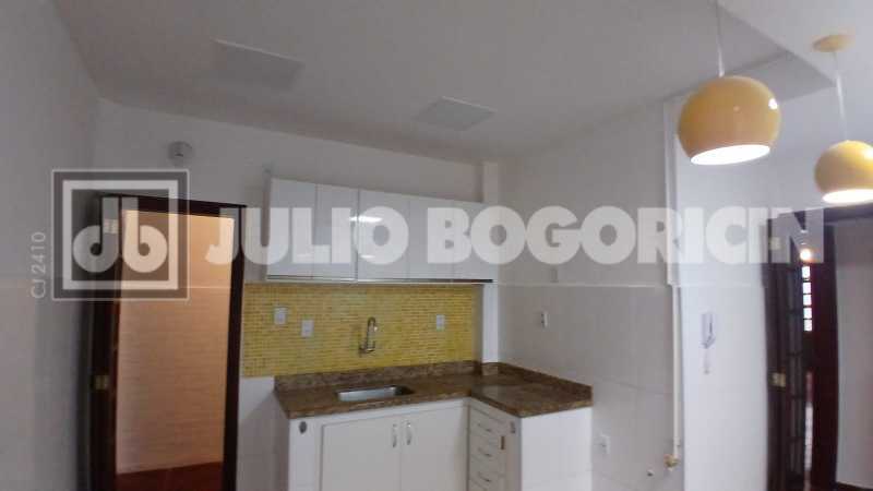 18APARTAMENTO - TIPO CASA - PR - 18