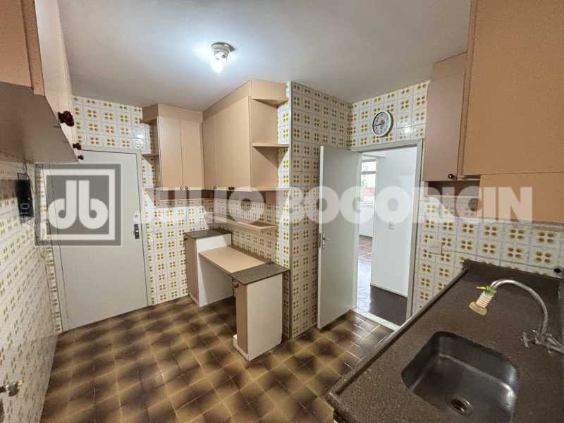 Conheça IMG_0800. do imóvel - Rua Martins Pena, 3 quartos com suite, frente, 1 vaga na escritura, Vazio, Coladinho com o Metro Afonso Pena, Oportunidade!!!! - JBAP304886 - 24 IMG_0800. - 24