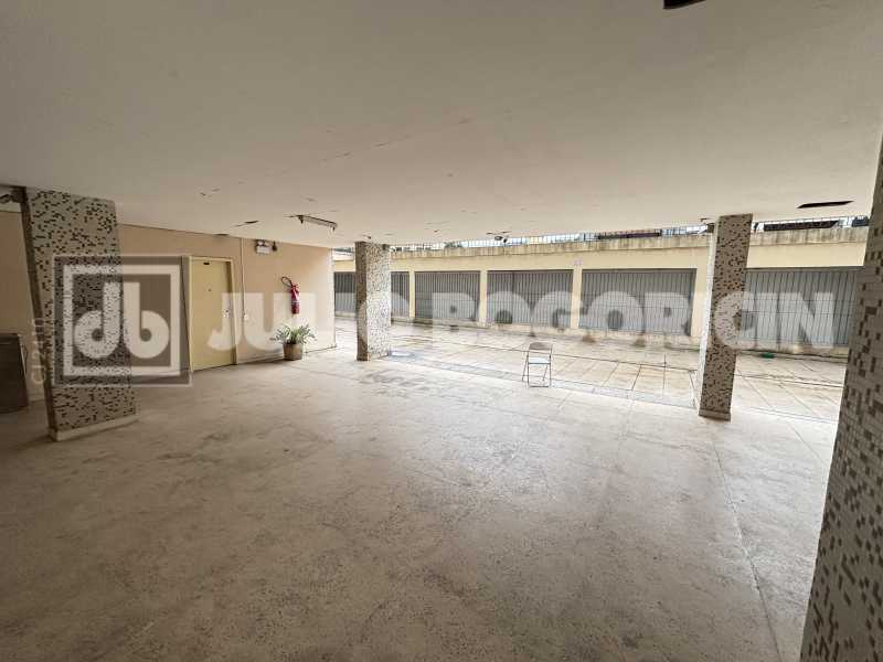 Conheça IMG_0821. do imóvel - Rua Martins Pena, 3 quartos com suite, frente, 1 vaga na escritura, Vazio, Coladinho com o Metro Afonso Pena, Oportunidade!!!! - JBAP304886 - 27 IMG_0821. - 27