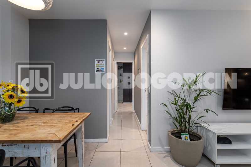 2ae4c5db-c4b8-4ac6-af31-e5f14d - 8