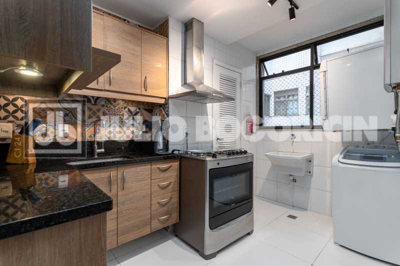 7b58067b-e249-49c0-9318-adb4c8 - 17