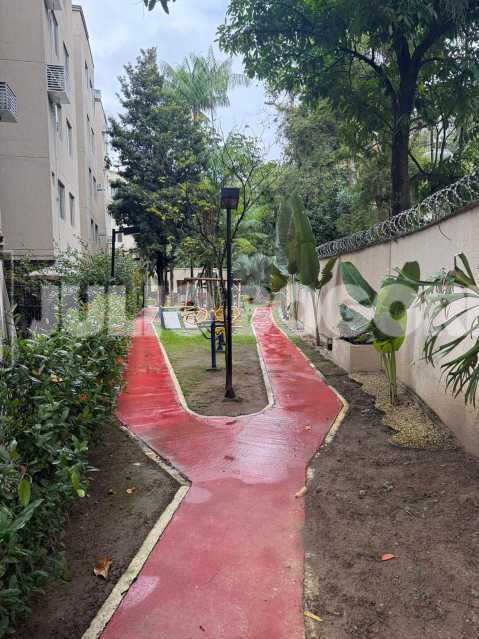 32e9e82c-114c-4c4e-b2db-7ea4e7 - 25