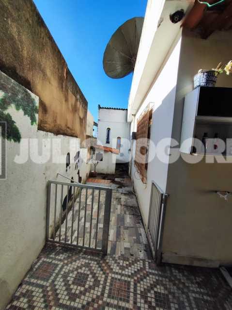 WhatsApp Image 2025-09-15 at 1 - 4