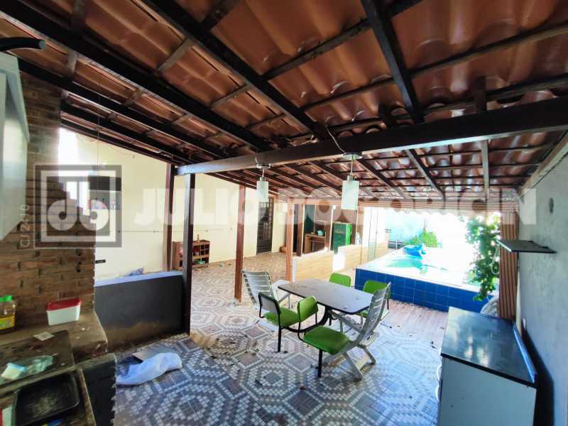 WhatsApp Image 2025-09-15 at 1 - 3