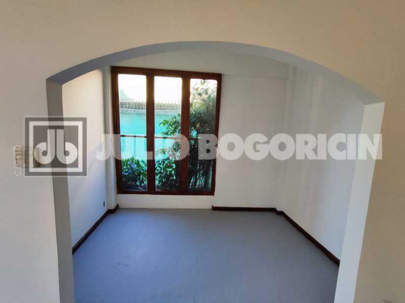 WhatsApp Image 2025-09-15 at 1 - 22