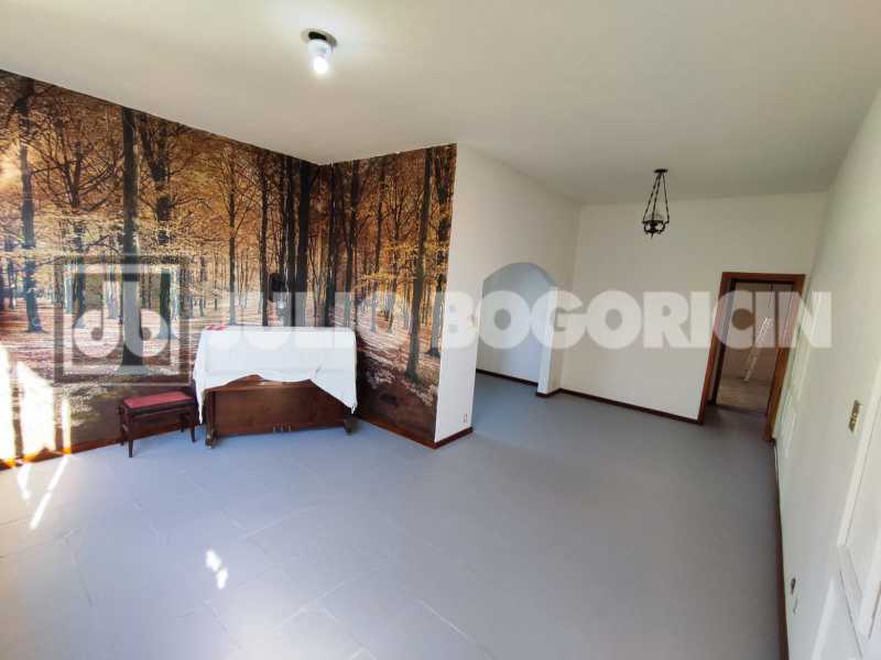 WhatsApp Image 2025-09-15 at 1 - 23