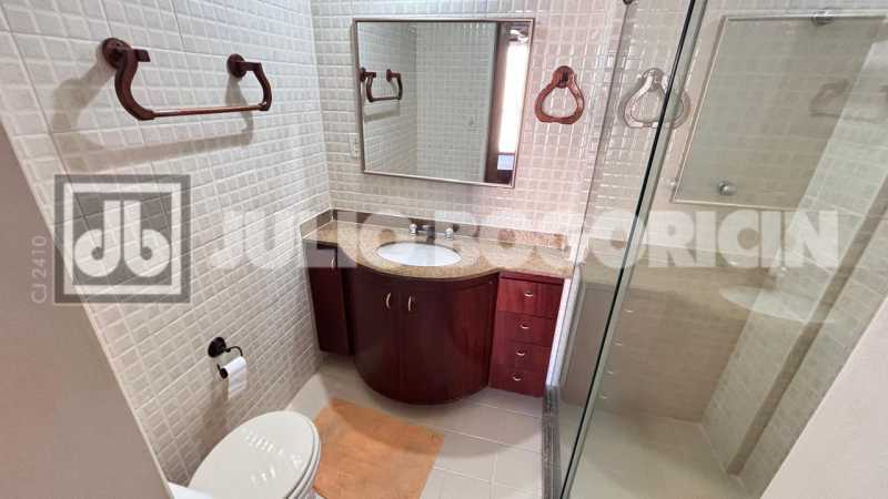 94f788de-7d30-4c04-a167-f35c6a - 18