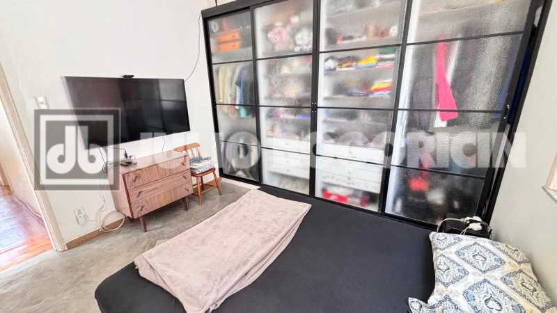 2327548c-4791-49ae-bde6-ec8b39 - 12