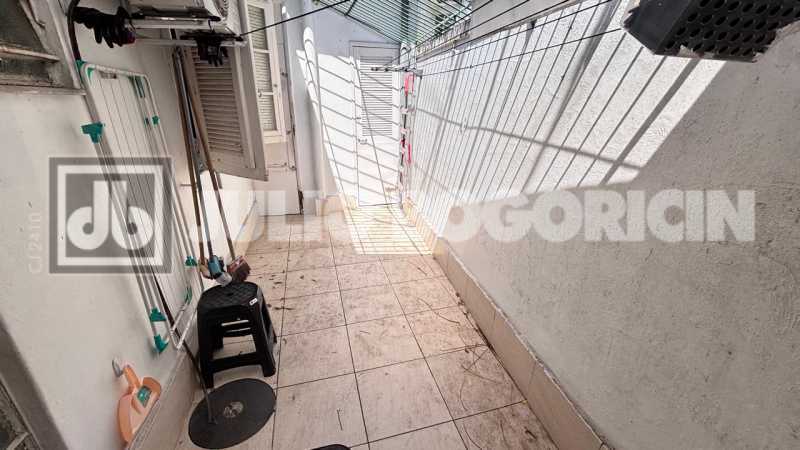 a8c63757-5bcc-4123-acdc-a8dd1b - 21