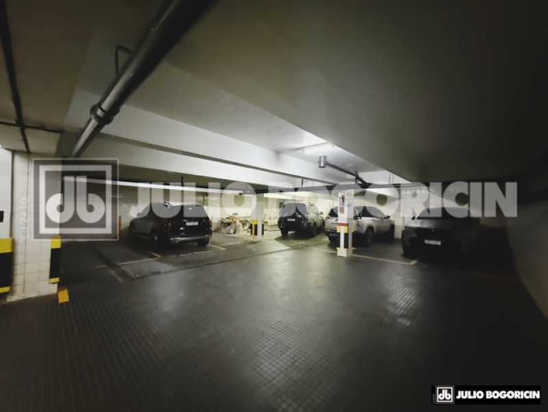 Conheça 31 do imóvel - Avenida Delfim Moreira frontal mar ! - JBL48134 - 31 31 - 31
