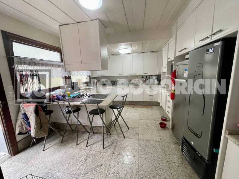 2eaf7df5-6824-4ac6-9ef3-3406e5 - 23