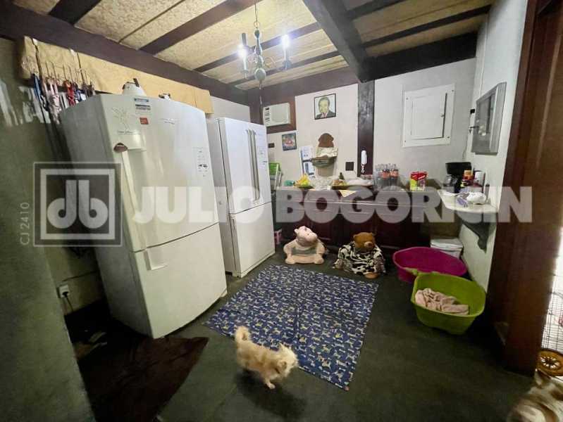 c122493b-1efc-4f81-8813-78e61b - 24