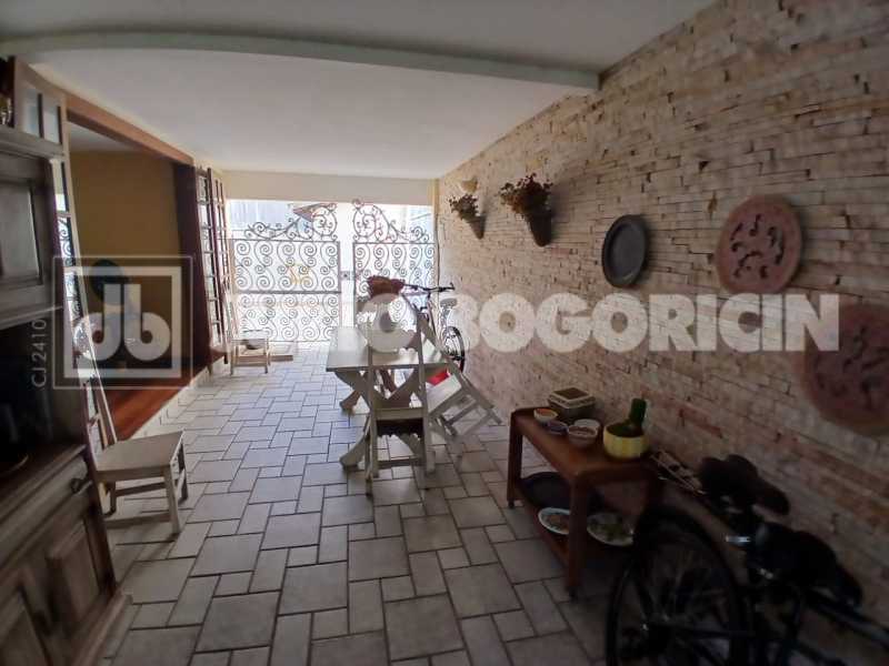 f72c1a00-c0b8-48e6-bddd-5bc712 - 10