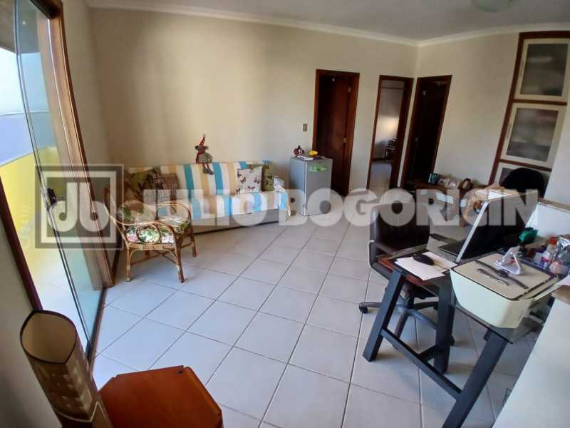 4877149d-55b5-4279-b1fe-f82618 - 18