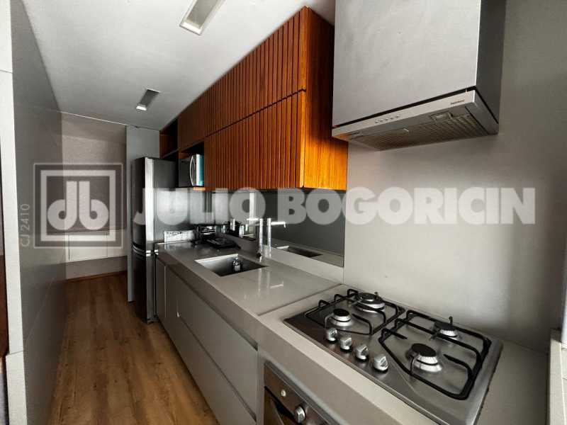 WhatsApp Image 2025-10-22 at 1 - 10