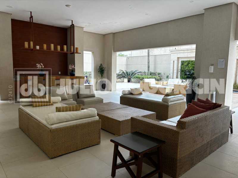 WhatsApp Image 2025-10-22 at 1 - 15