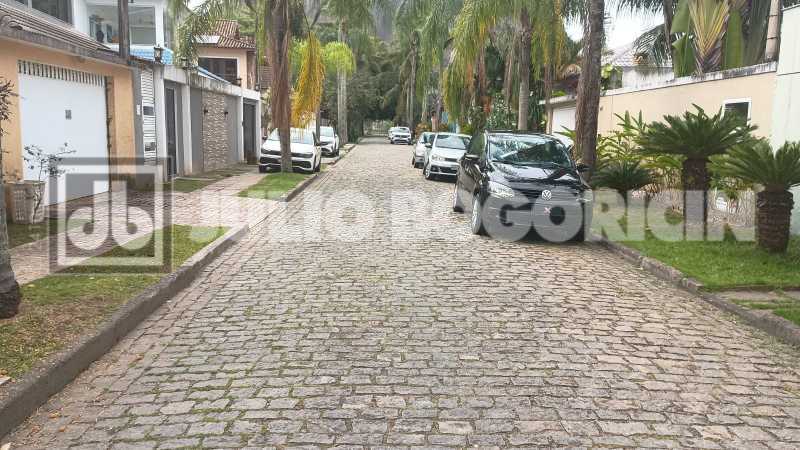 098a6aae-f084-4460-9adc-0047f6 - 8