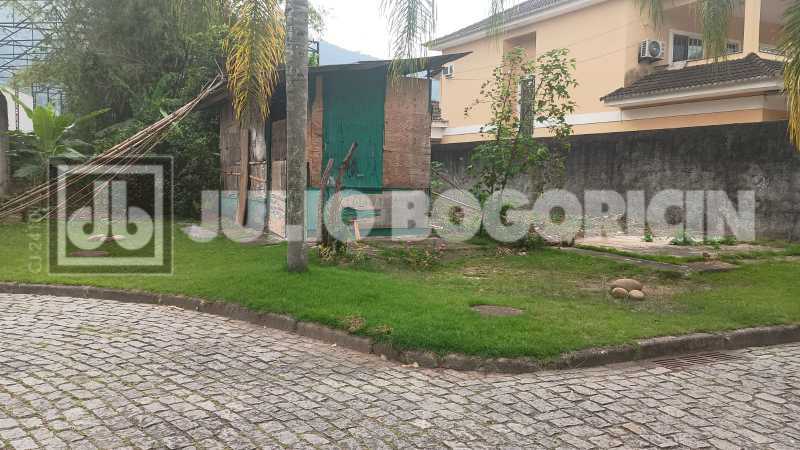 a78112aa-a39e-483e-98b5-40800d - 12