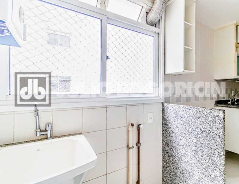 db220159-07b7-4d6a-9b93-29cfd4 - 25