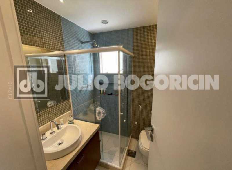 1758393905560_1. - 22