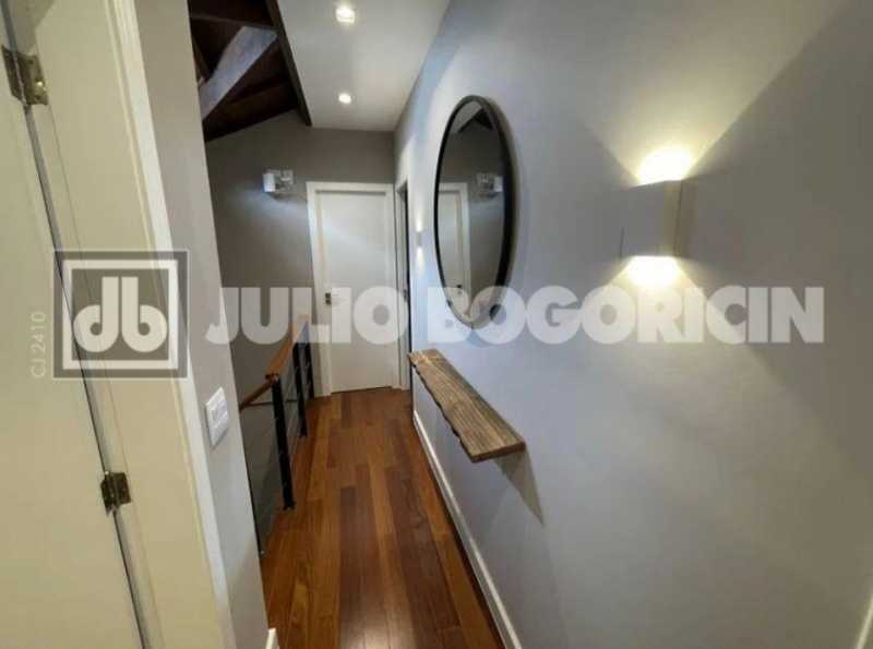 1758393905305_1. - 23