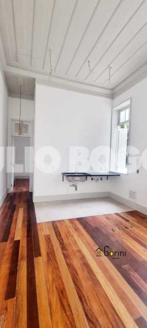 WhatsApp Image 2025-09-22 at 1 - 6