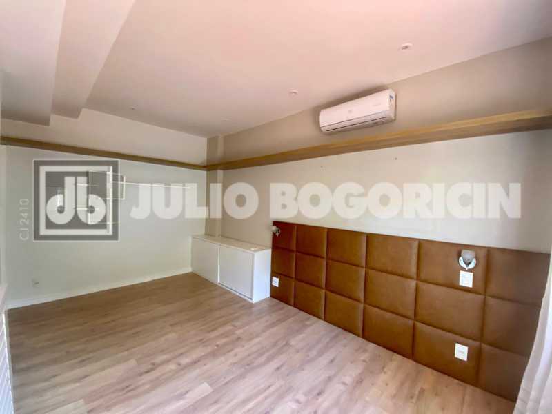 WhatsApp Image 2025-10-17 at 6 - 19