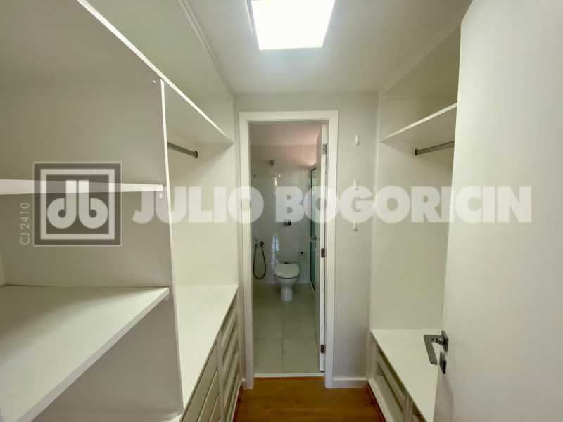 WhatsApp Image 2025-10-17 at 6 - 16