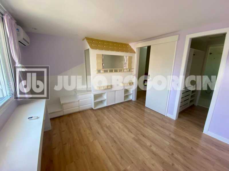 WhatsApp Image 2025-10-17 at 6 - 13