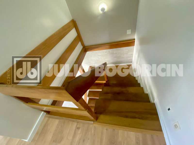 WhatsApp Image 2025-10-17 at 6 - 10