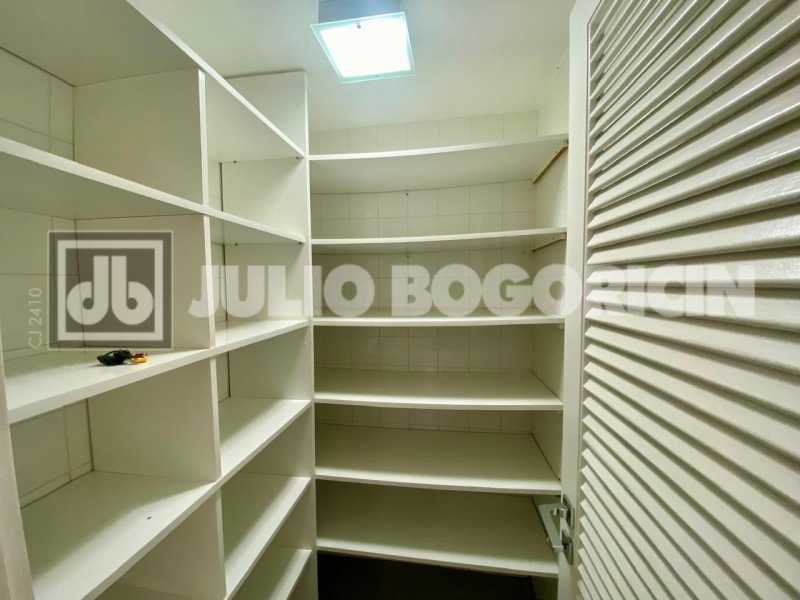 WhatsApp Image 2025-10-17 at 6 - 30