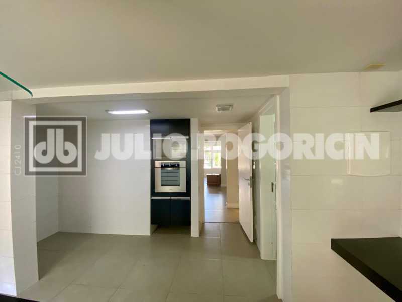 WhatsApp Image 2025-10-17 at 6 - 26