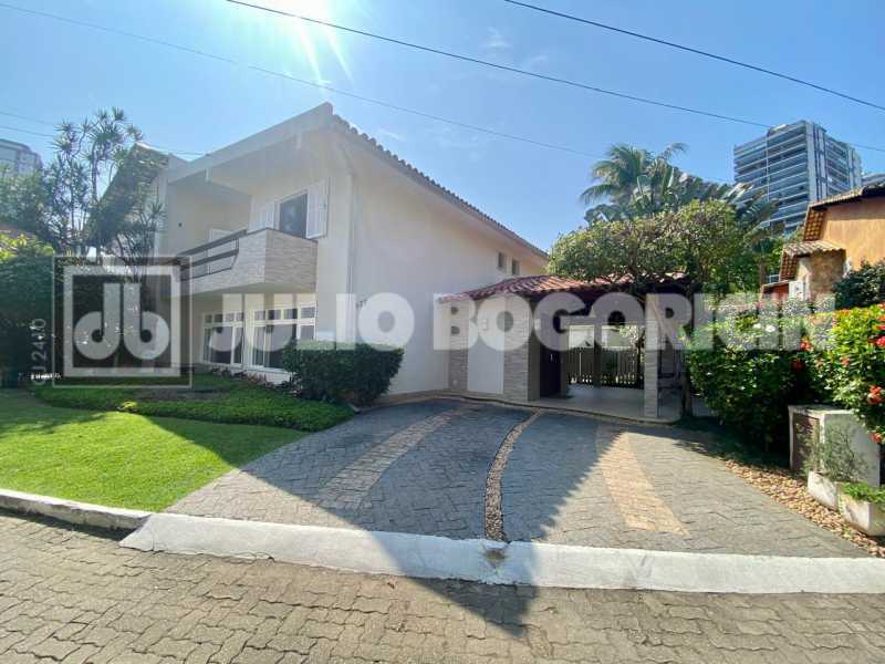 WhatsApp Image 2025-10-17 at 6 - 32