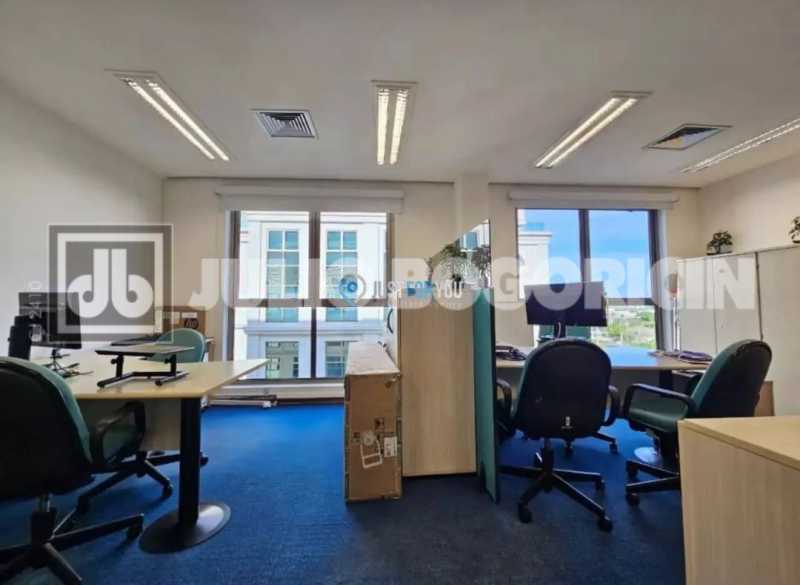 17553305-8c03-4088-b55e-e4ea2f - 8